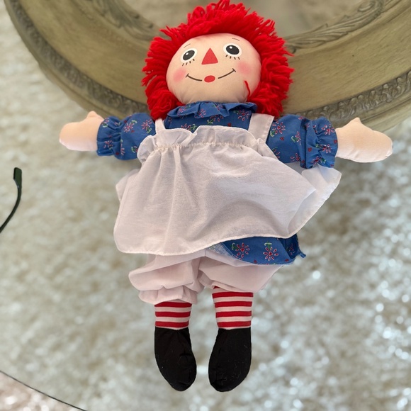 Vintage Raggedy Ann Doll 2002 Hasbro Cloth Plush Play Doll 17 inch with Apron - Picture 1 of 5